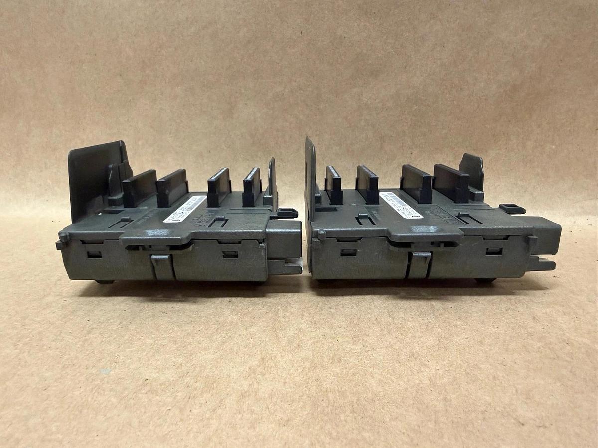 Used Siemens 195-7HB00-0XA0 SIMATIC S7 Bus Module - Lot of 2