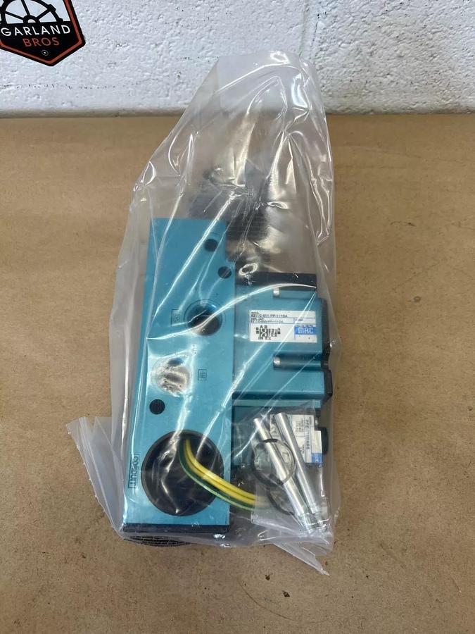 Used MAC 6211C-511-PP-111DA Valve Directional