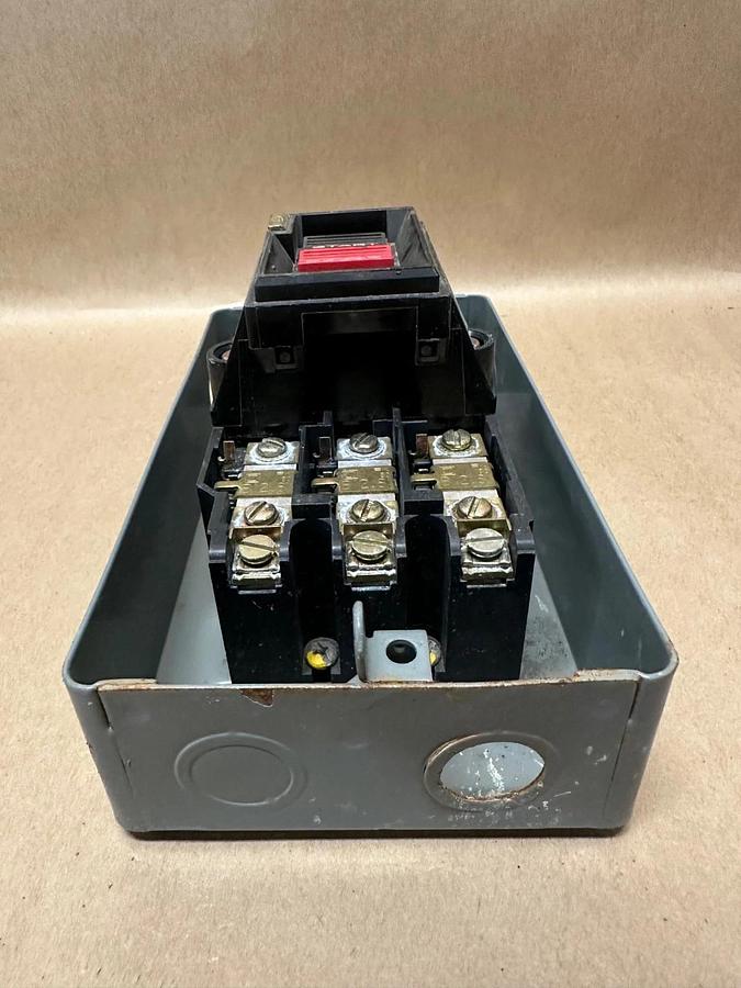 Used Square D 2510 NEMA Size M-1 Starter