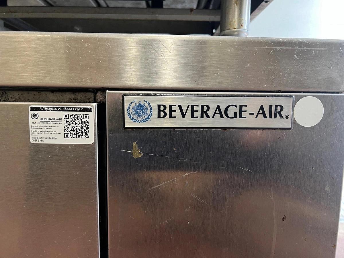 Used Beverage Air Corp. 809-053A Two Door Warming Station