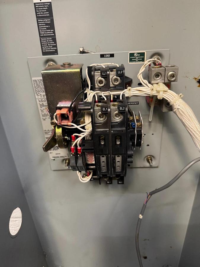 Used Asco D07ATSA20200F5XC 7000 Ser Automatic Transfer Switch 200A 240V Missing Knob