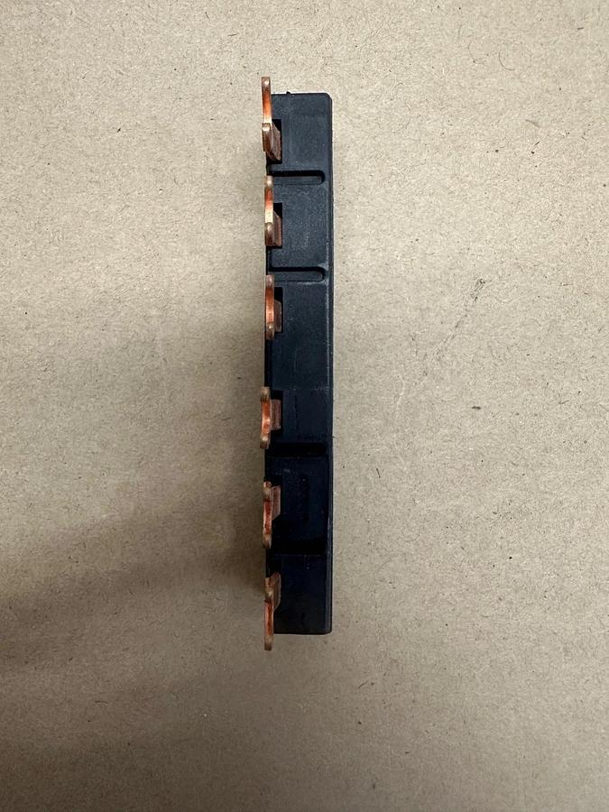 Used Eaton XTPAXCLKA2 3-Ph Common Link A, 2 Devices Frame B *NEW*