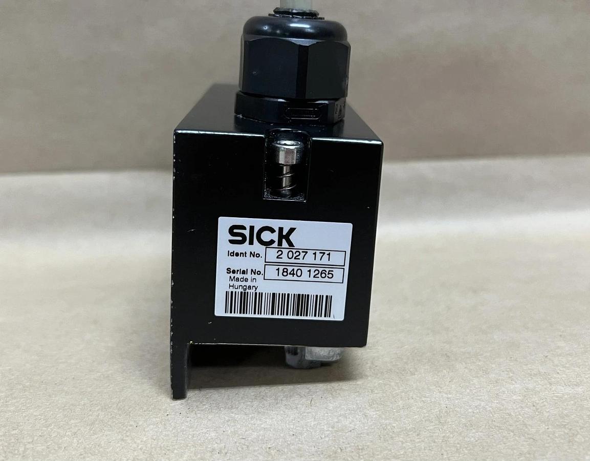 Used SICK 2 027 171 Optic Professional Scanner Head Connector