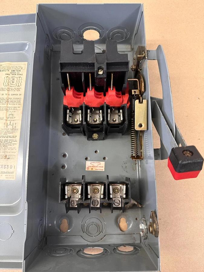Used Square D - H361 - Heavy Duty Safety Switch - 30 amp 600 volt