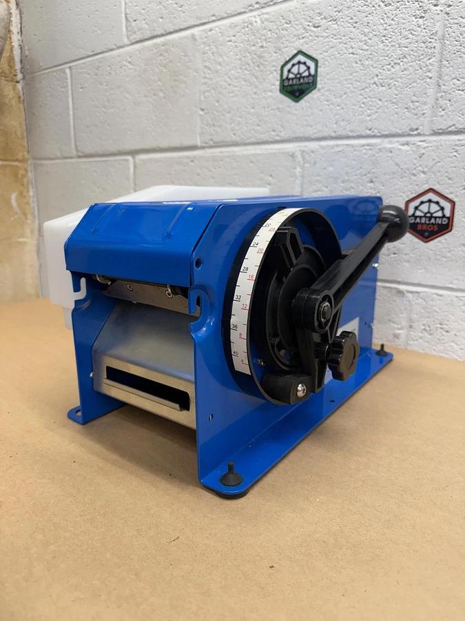 Used Global Industrial FX-800 300713 Manual Gummed Tape Dispenser *FOR PARTS*