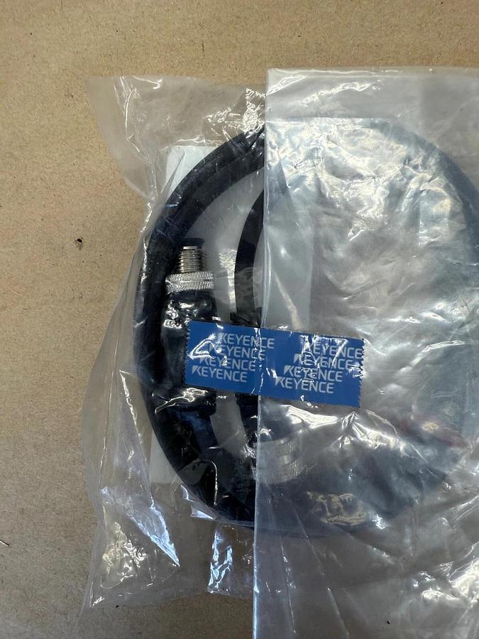 Used Keyence GS-P8CC1, 8-Pin M12 Connector Type Extension Cable