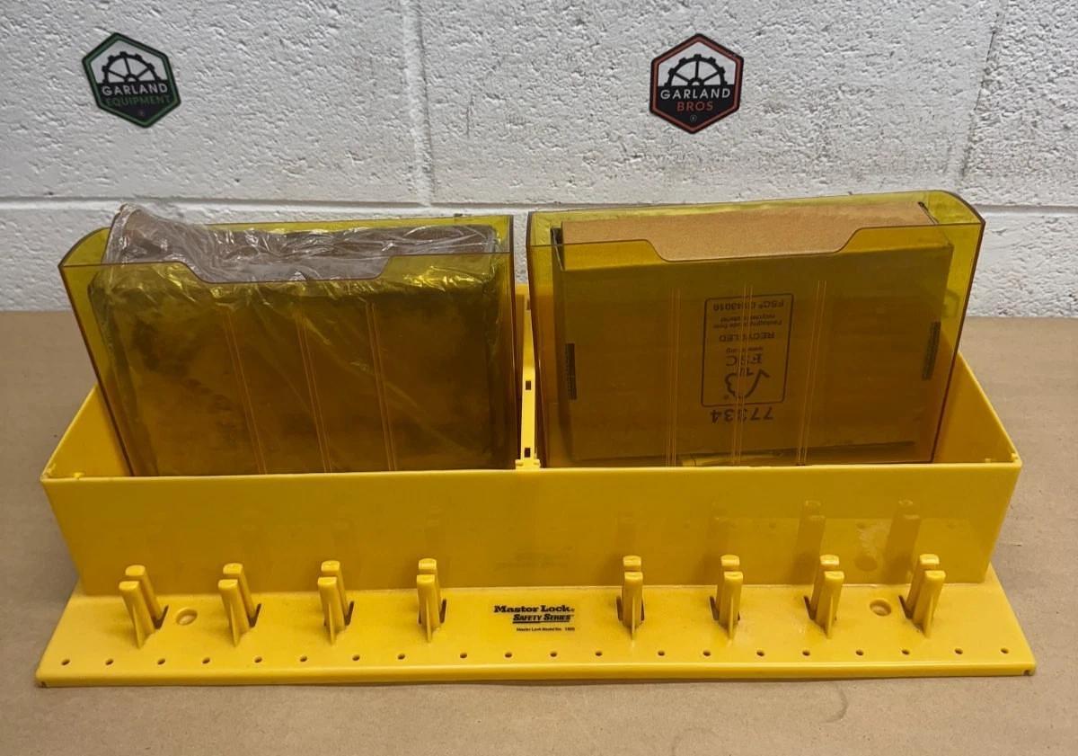 Used Master Lock Model 1800 Lockout Wall Station 8 Slots *NEW*