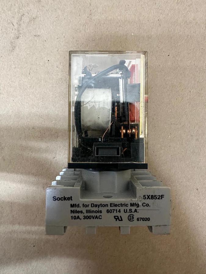 Used Omron MK2PN-S Contact w/ Dayton 5X852F Relay Base
