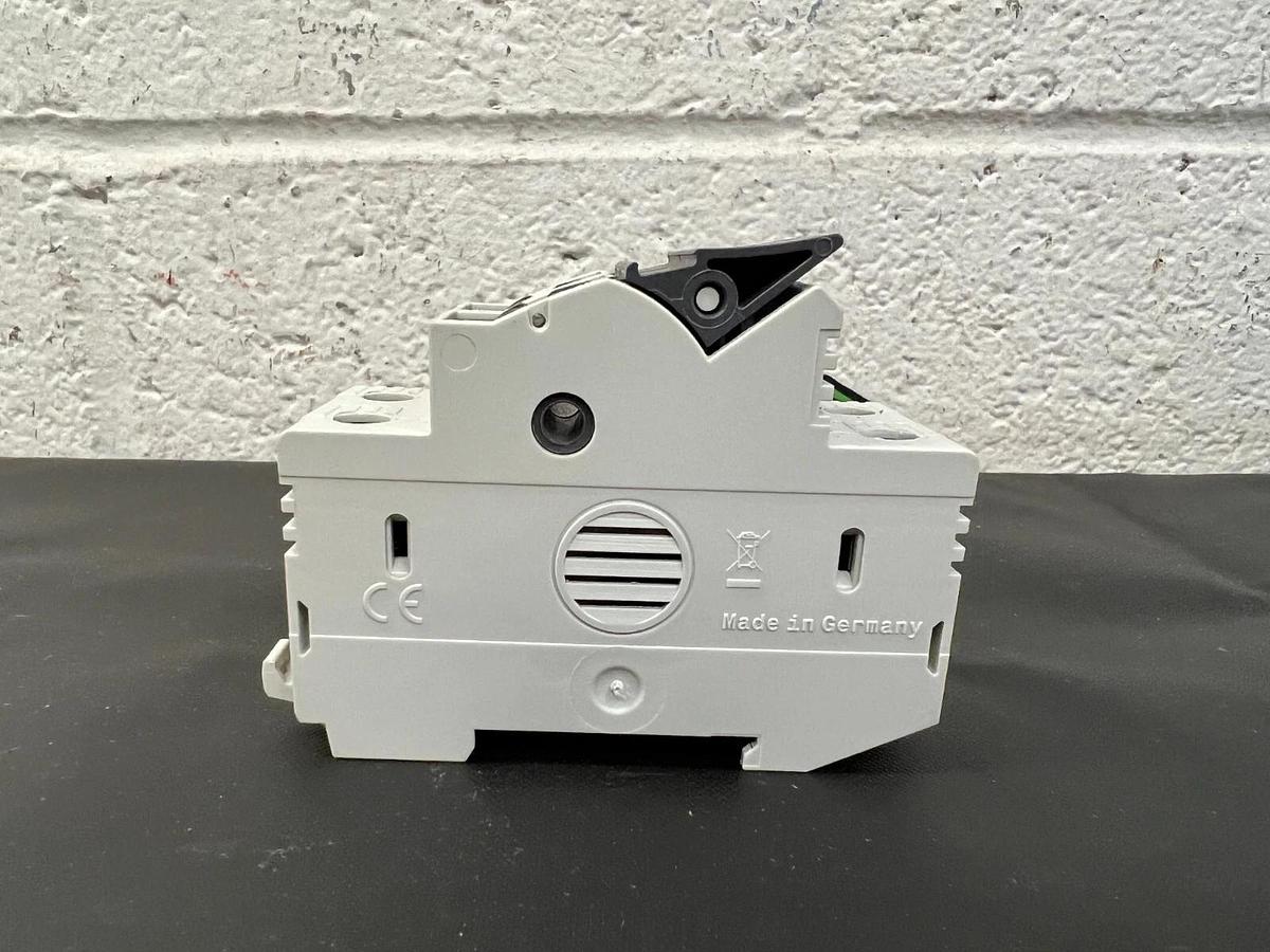 Used Allen Bradley 1492-FB2C30-L 30A, 600V Fuse Holder