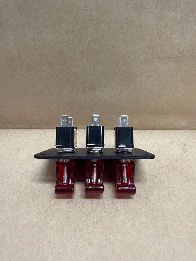 Nilight 3 Gang Toggle Switch *NEW*