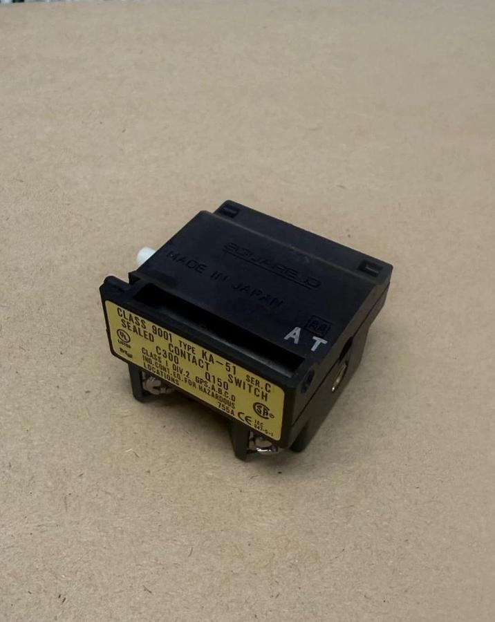 Used Square D 9001KA-51 Ser C Contact Block, Sealed Contact Switch