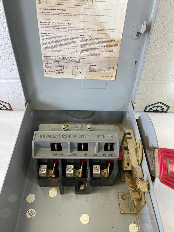 Used General Electric THN3361R Heavy Duty Safety Switch 30A 600VAC 250VDC Max HP 30