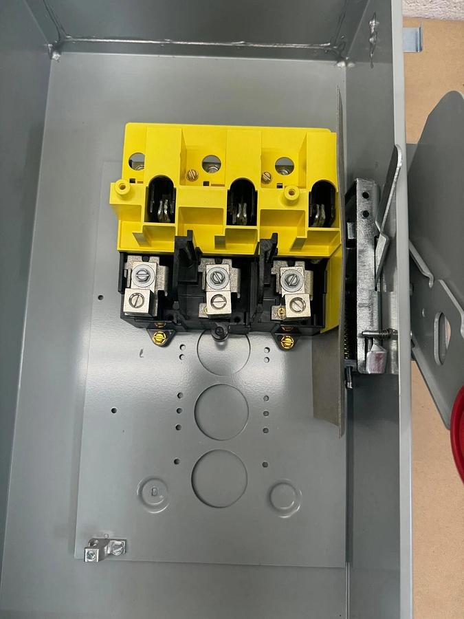 Eaton DH363UDKW Heavy Duty Non-Fused Safety Switch, 100 A, 3 P, 600 V