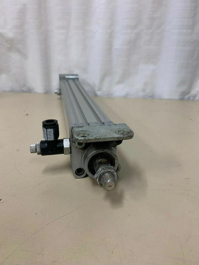 Used Festo DNC-40-300-PPV-A Pneumatic Cylinder 163336 10bar/145 psi