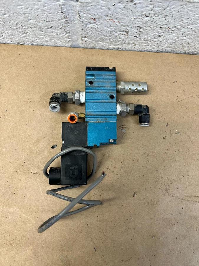 Used MAC 52A-31-D0B-DM-DDDJ-1JB Solenoid Valve