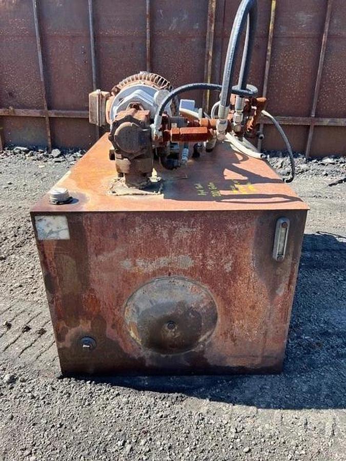 Used Hydraulic Power Unit 200 Gal Tank, Denison Pump S26 34713 0, 30Hp Motor