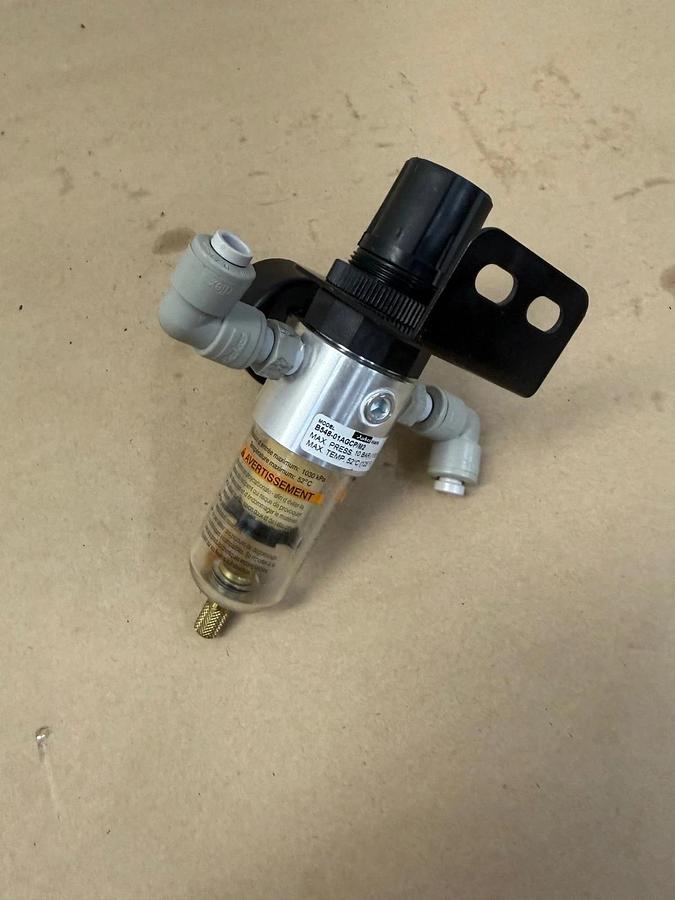 Used Parker B548-01AGCP/M2 Pneumatic Filter Pump, Max Pressure: 10 Bar (150PSI)