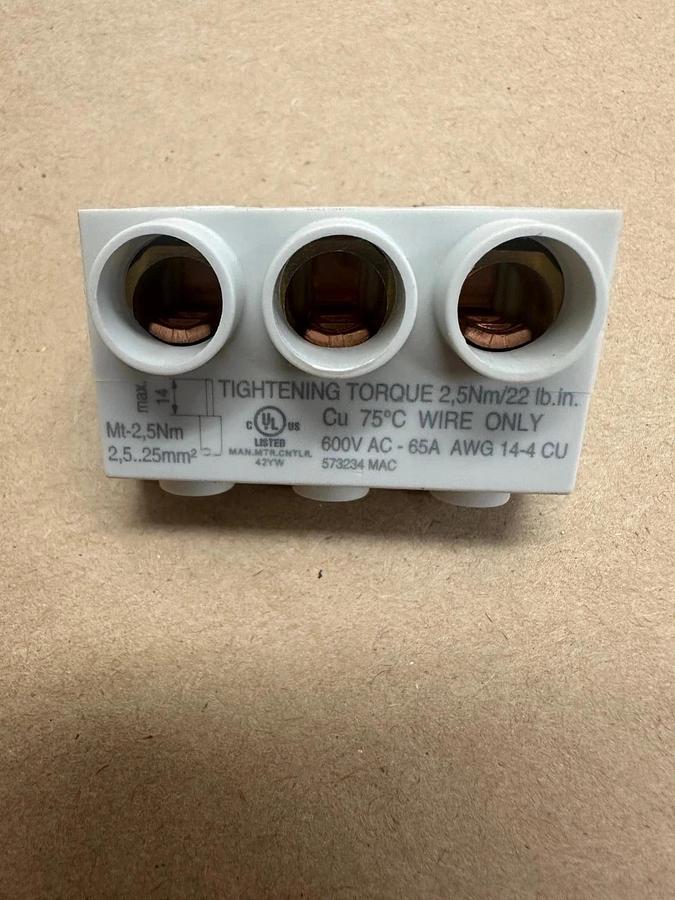 Used Eaton XTPAXIT BK25/3-PKZ0 Incoming Terminal *NEW* (Qty 4 in Box)