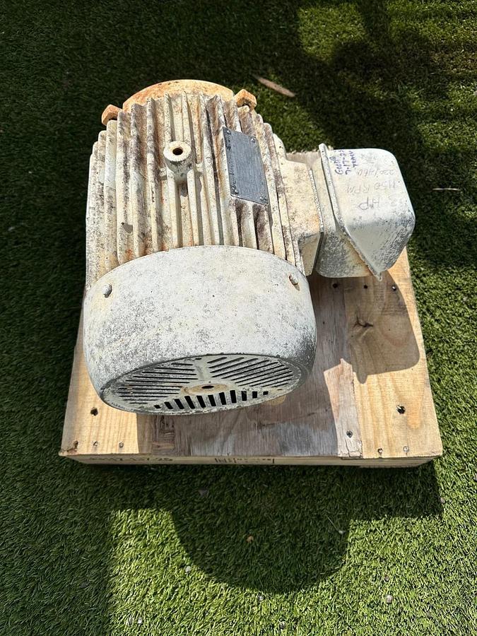 Used Toshiba High Efficiency 3Hp Motor @ 750RPM, 230/460V, 3 Phase, Frame 213T, 60Hz