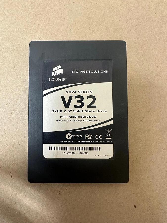 Used CORSAIR CSSD-V32GB2 NOVA Series V32 32GB 2.5” Solid - State Drive