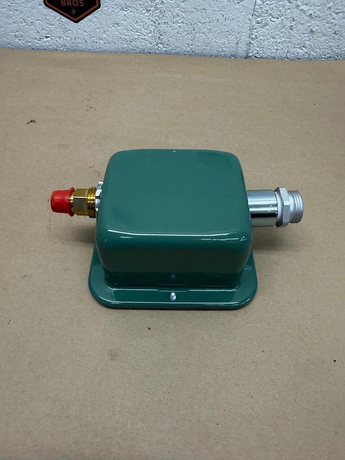 Used ASCO HB21A214 Tri-Point Pressure Switch *NEW*