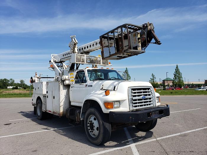 Used LOOK! 1996 Ford F800 T40D Cable Placer Bucket Truck