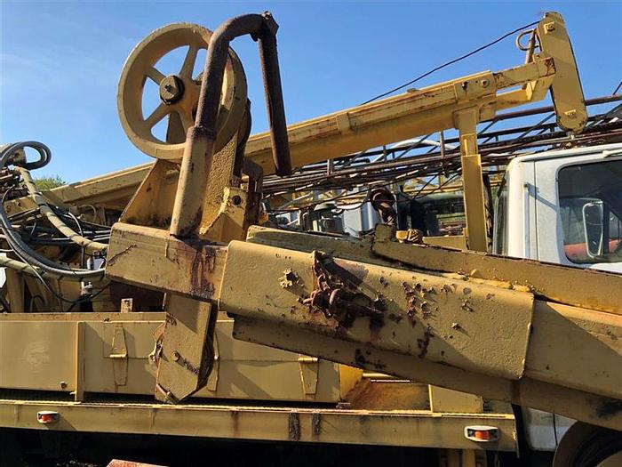 Used 1976 Simco 2800 Drill Rig