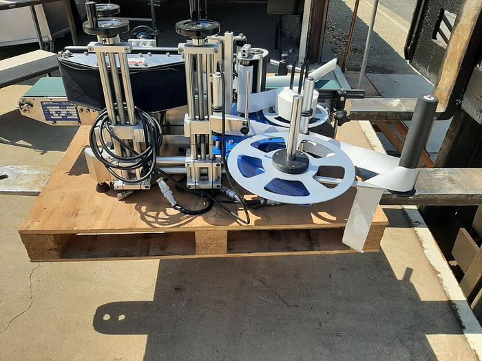 Used Labeler, Pressure Sensitive, Accutek, Mdl 24-SPS-104, Accumulation Tables #S744787