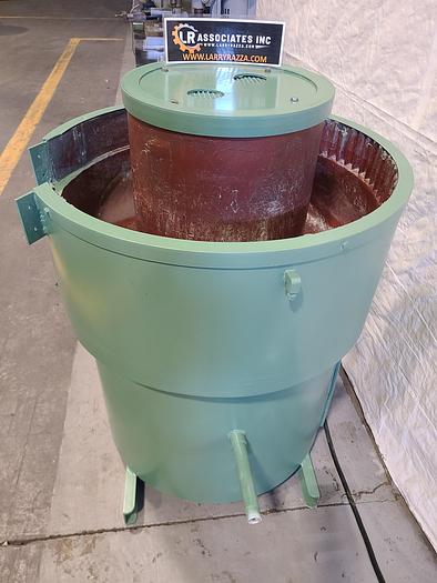 Used Vibratory Tumbler Finishing Machine