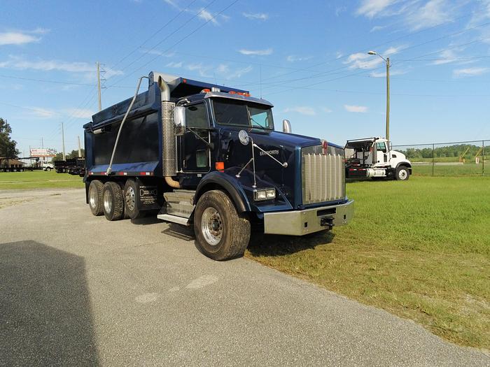 Used 2011 KENWORTH T-800 FACTORY DUMP TRUCK