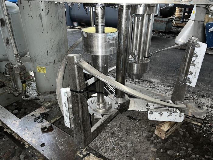 Used 100 GALLON ROSS TRIPLE MOTION MIXER - MODEL PVM-100 - S/S - VACUUM - 2 MIX CANS