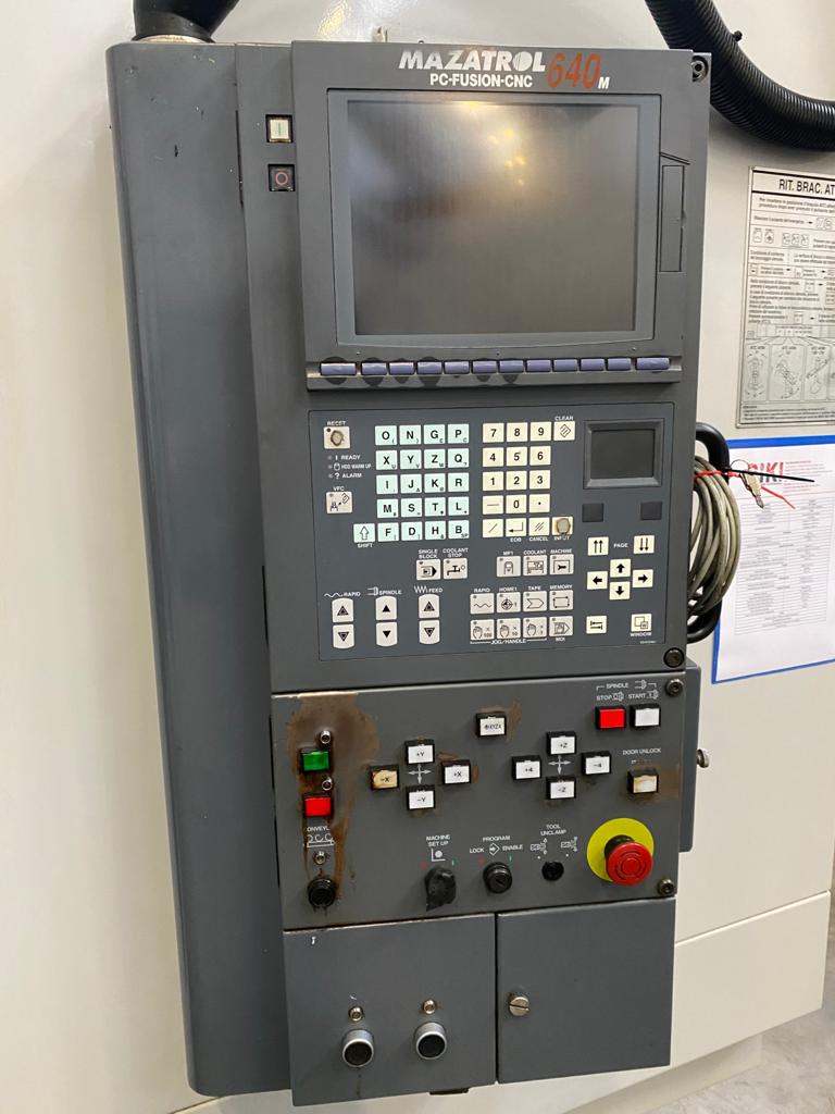 Used 2000 Mazak VTC 200C