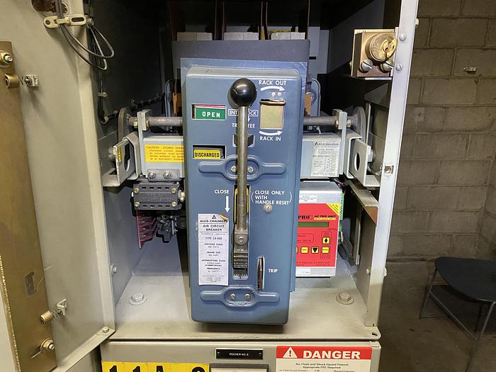 Used ALLIS-CHALMERS AIR CIRCUIT BREAKERS