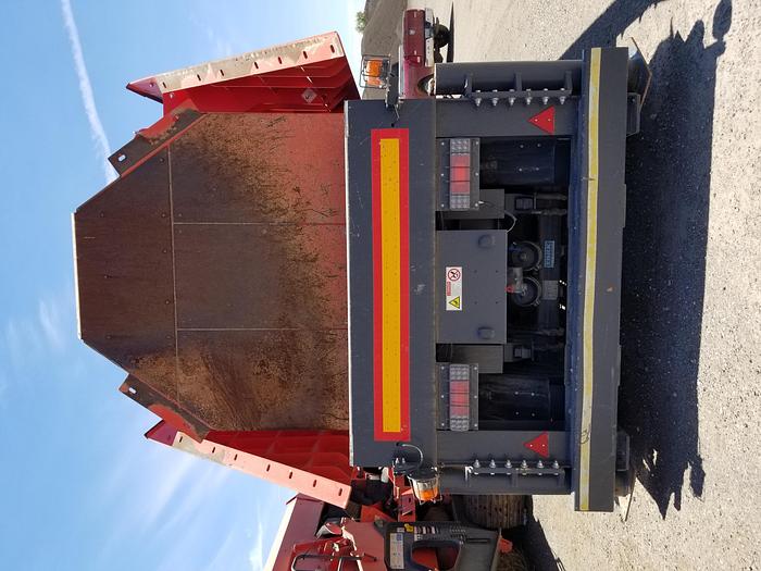 Used Sold 2017 SANDVIK UI310 IMPACT CRUSHER at Grinder Crusher Screen