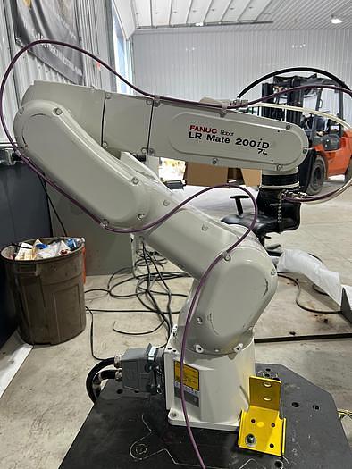 Used FANUC LR MATE 200iD/7L 6 AXIS ROBOT WITH R30iB MATE PLUS COMPACT CONTROLLER