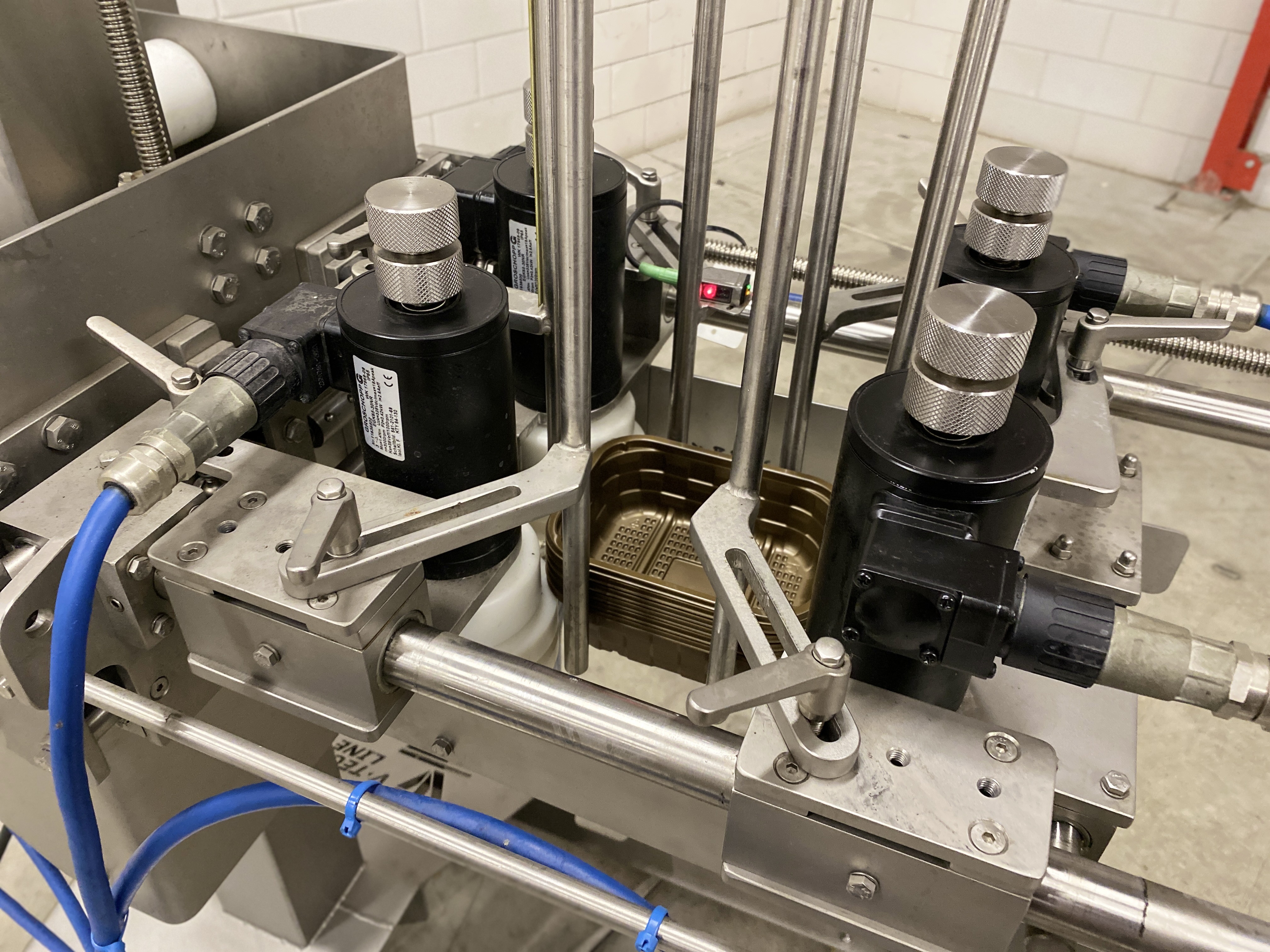 Refurbished 2016 V-tech universal tray-denester VT-SD