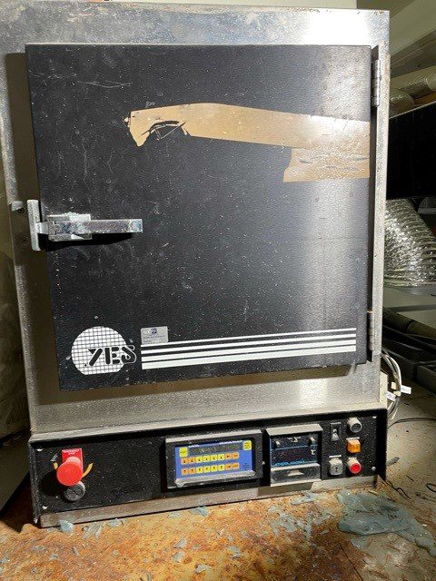 Used YES 1518 SME Vacuum Oven