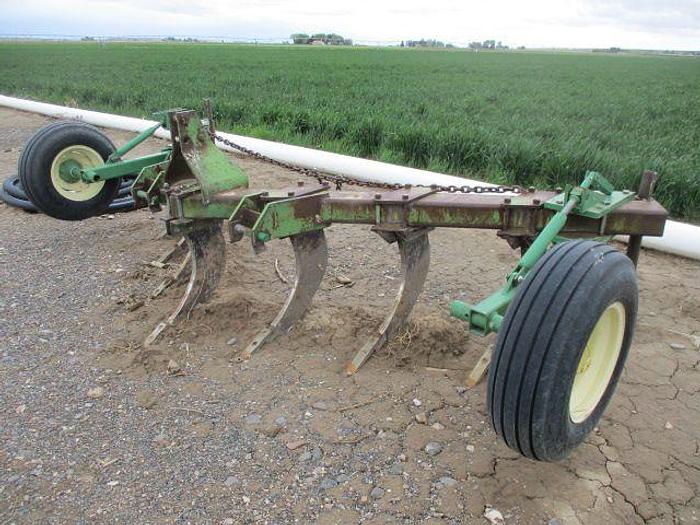 Used John Deere 90 Ripper - 7 Shank