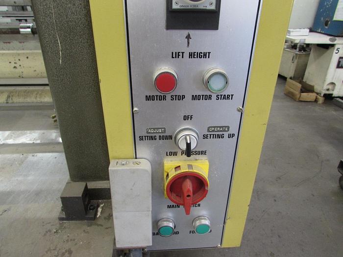 Used 25 TON ASSOCIATED PACIFIC "THNC2570" TRAVELINGHEAD DIECUTTING