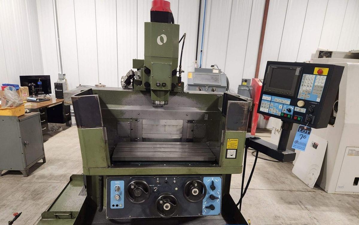Used Makino CNC Vertical Mill