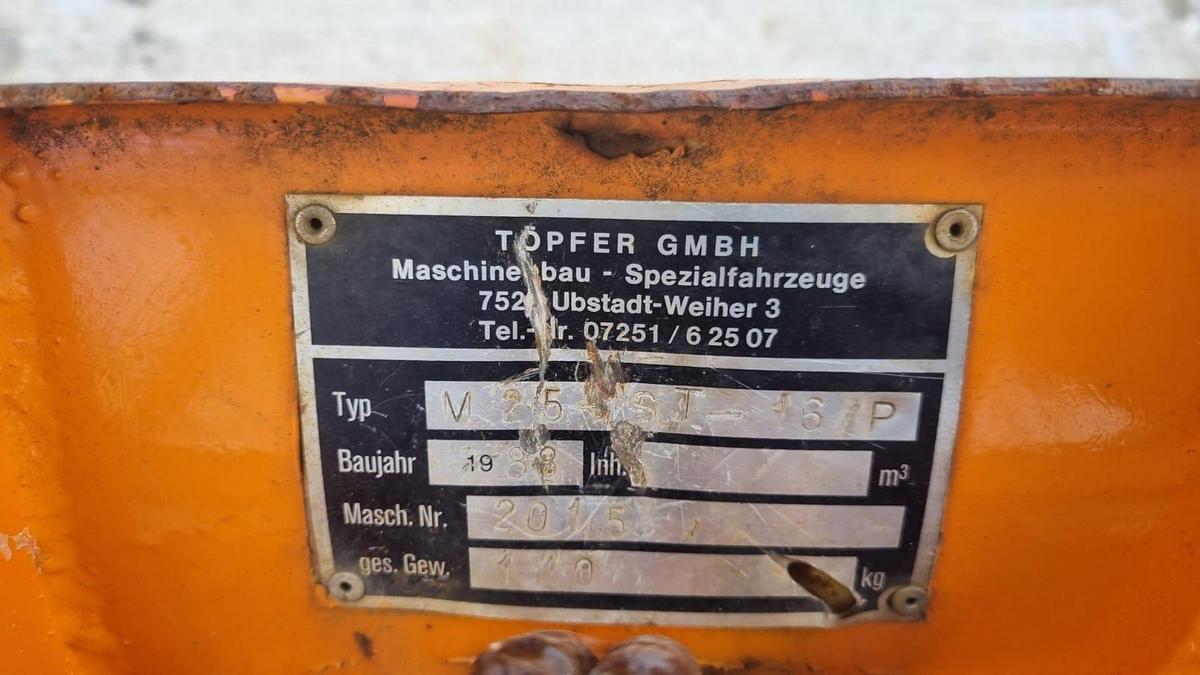 Gebraucht 1994 Boki HY1350 Kommunalfahrzeug mit Schneepflug und Sand / Salzstreuer