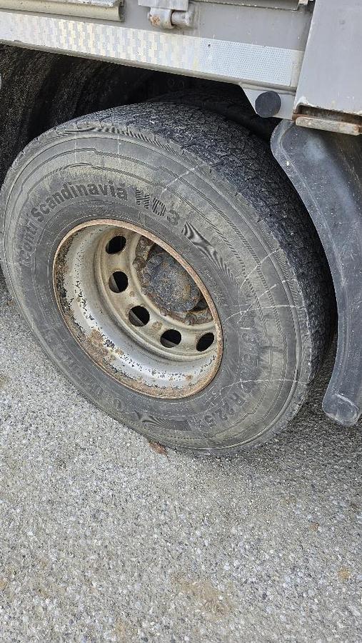 Gebraucht 2017 Iveco  Stralis 6x2 Baustoffpritsche mit Hiab 228-E5 Kran