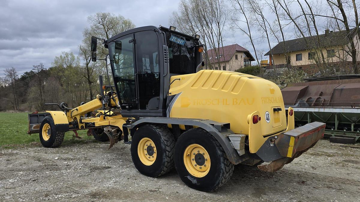 Gebraucht 2012 New Holland F106.7A Motorgrader