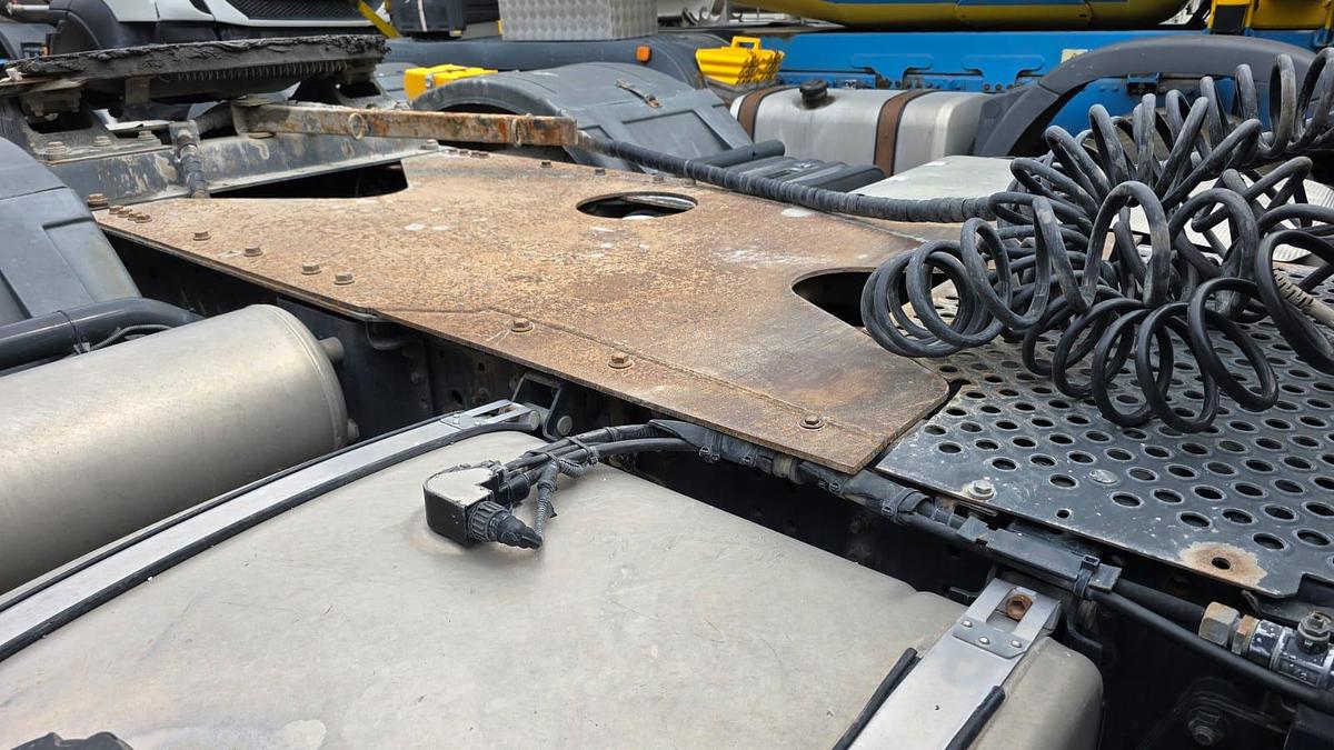 Gebraucht 2017 IVECO N3G AD440T 45T Sattelzugmaschine