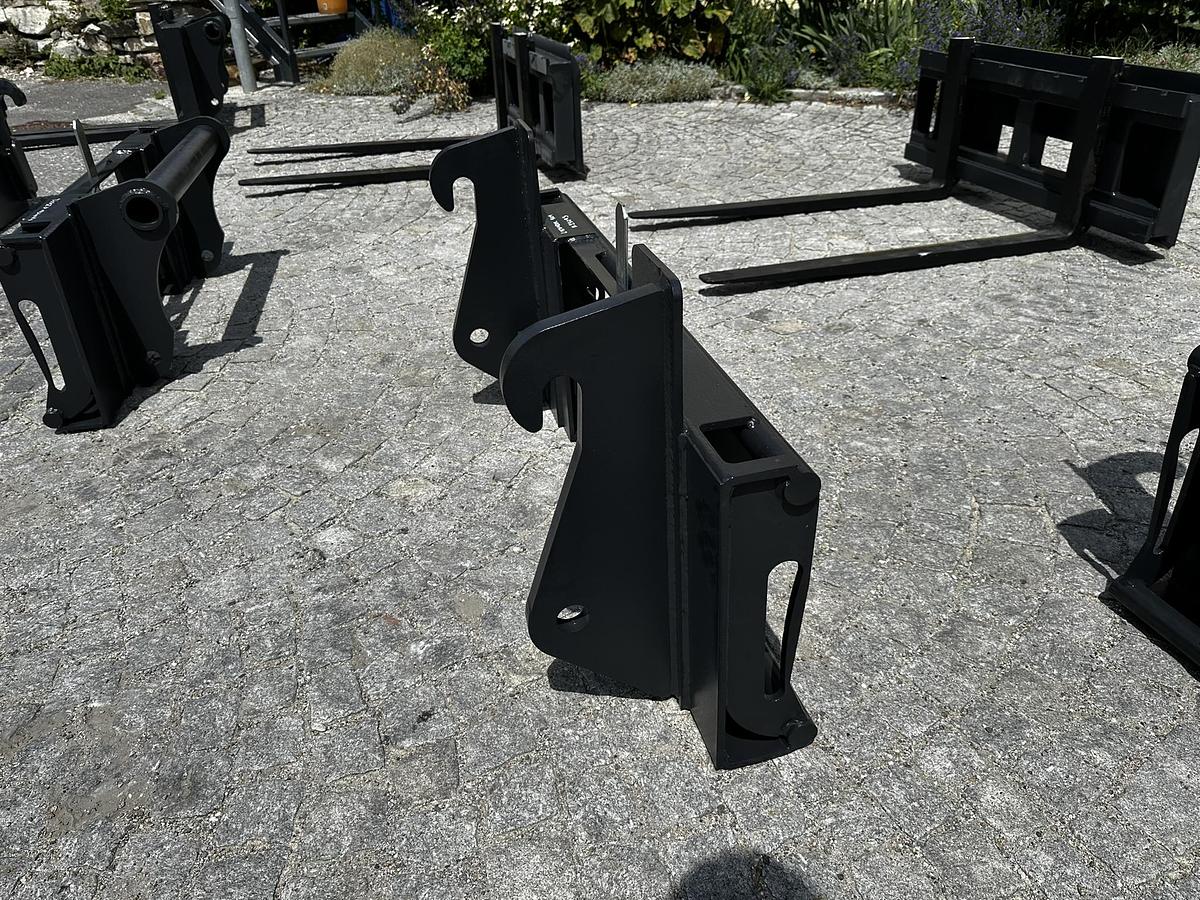 2025 BIG Adapter Liebherr 509 passend zu Euro Aufnahme