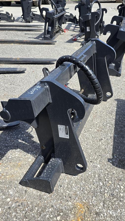 FK Machinery Hydraulischer Adapter mit Liebherr auf Euro Aufnahme