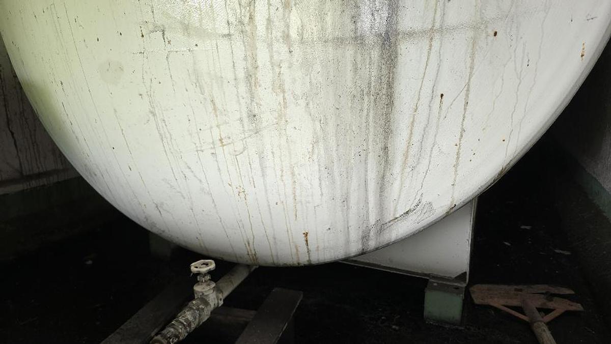 Gebraucht BIG Hakenliftcontainer mit 5000 l Tank