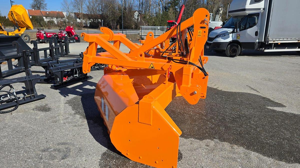 MS Grader 250 K BULL