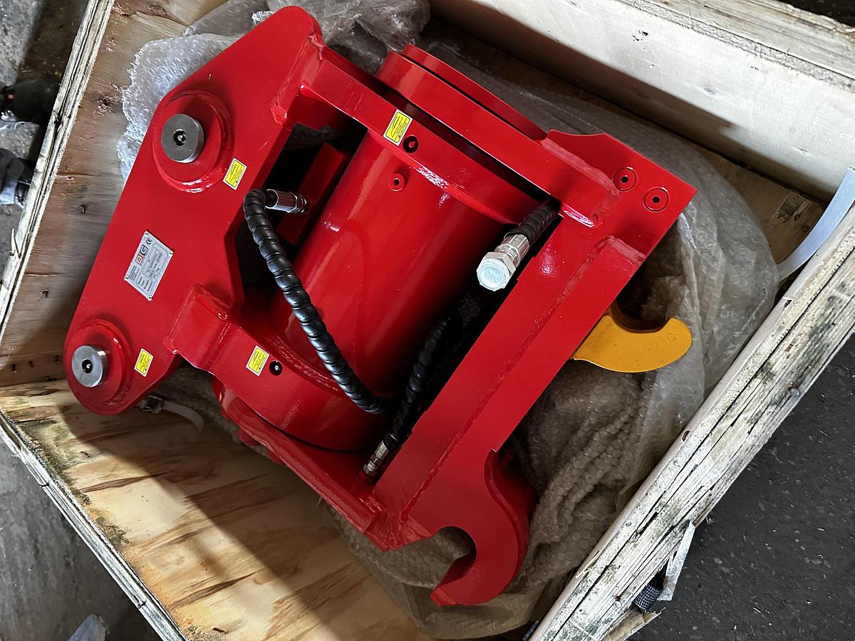 BIG Powertilt passend zu diversen Takeuchi Modellen