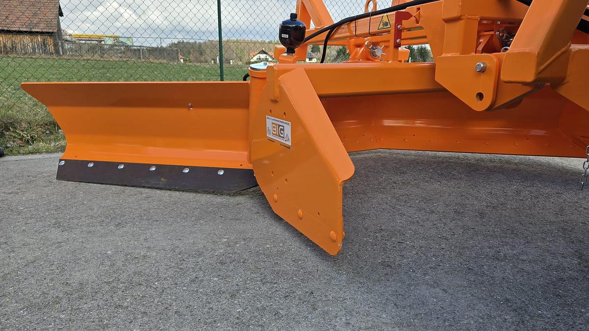 MS Grader inkl. universeller Schubrahmen 205 K